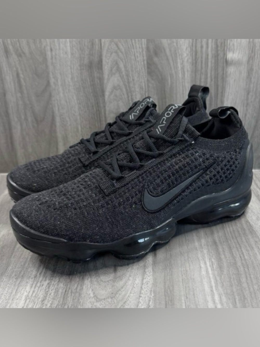 Nike Air VaporMax 2021 Flyknit women’s Running Shoes - Black size 8